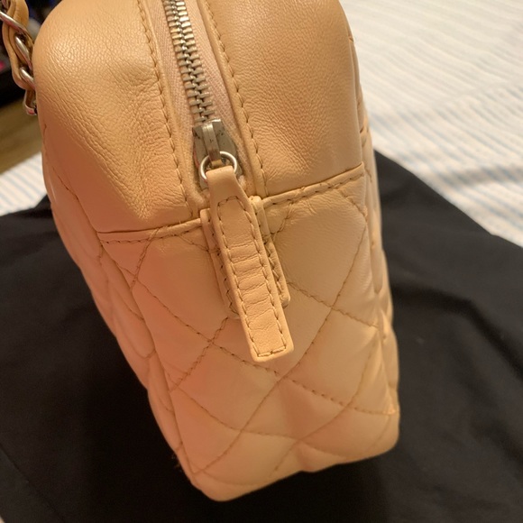 CHANEL LARGE CAMERA CASE BAG - Picture 5 of 11